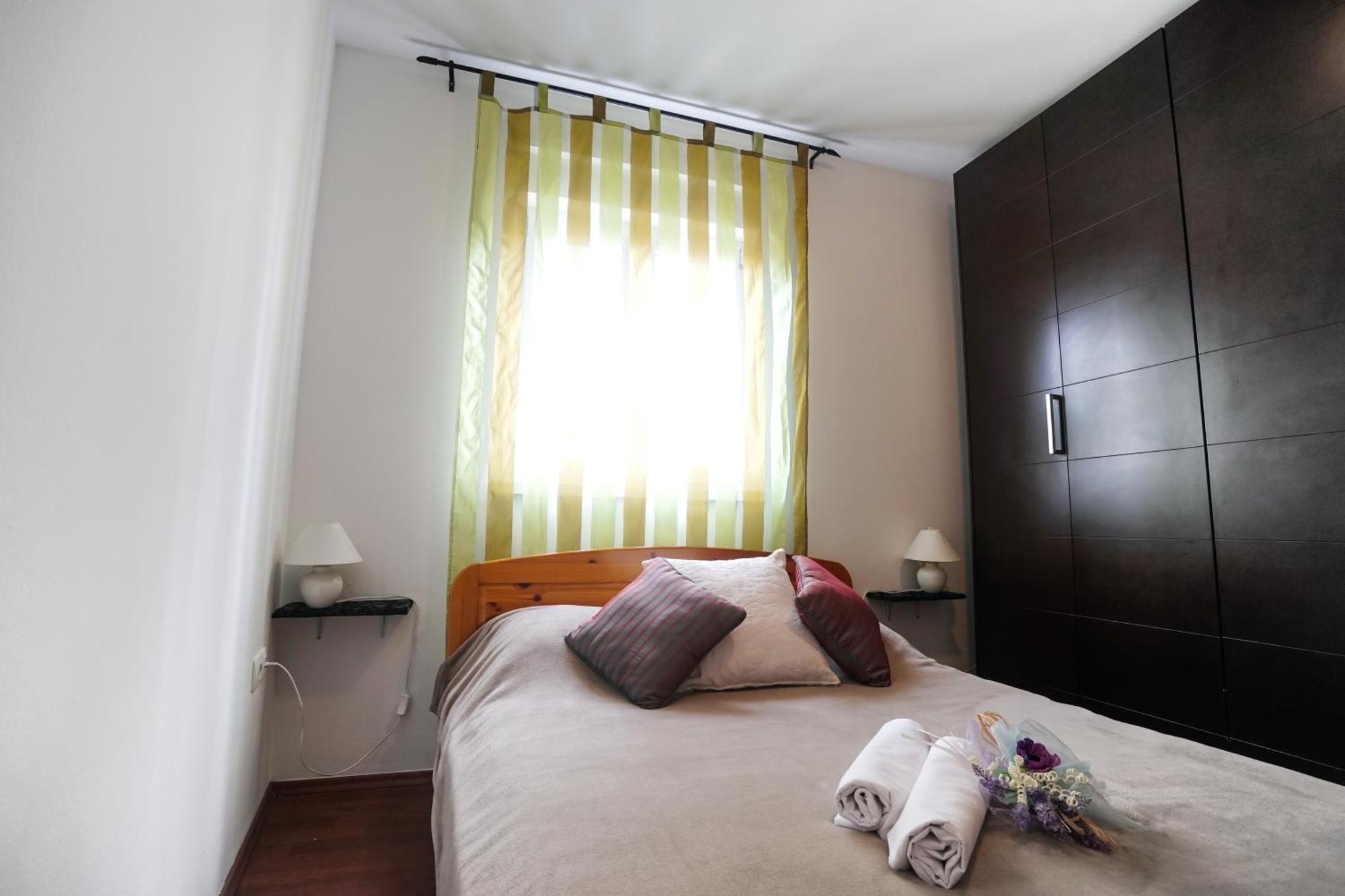 Floral Apartment Zara Esterno foto